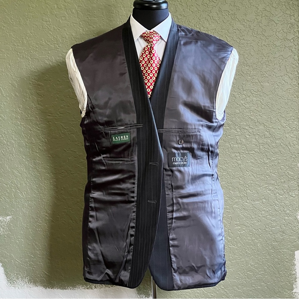 Ralph Lauren Dark Gray Blue and White Pinstripe Wool Suit Size 42R - Picture 9 of 15